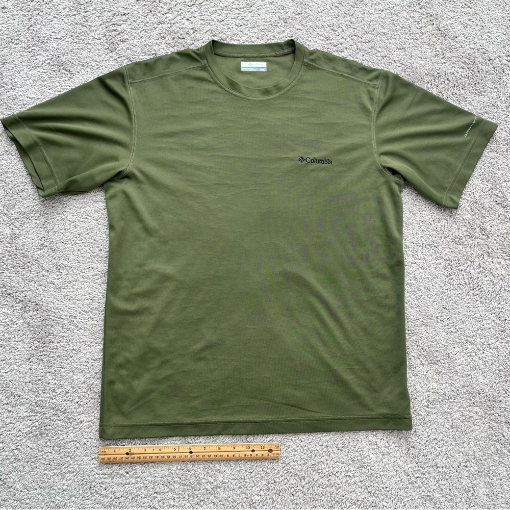 Columbia Men's Olive Green Omni-Wick Short Sleeve Tee - Picture 6 of 16